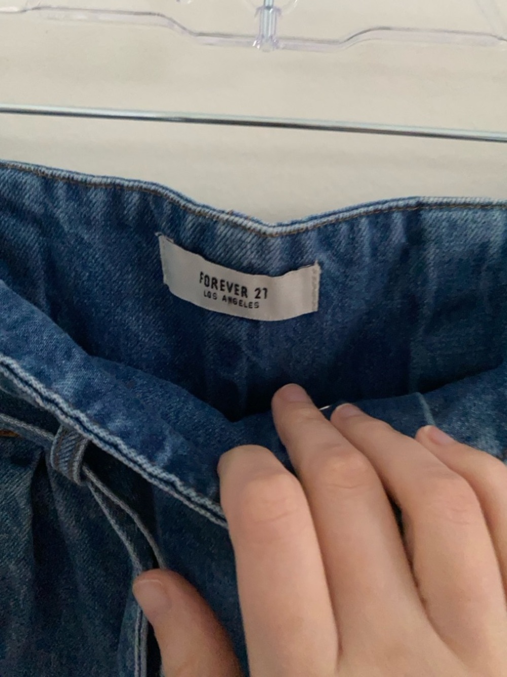 F21 High-Waist Denim Paperbag Shorts with Belt - Picture 2 of 7